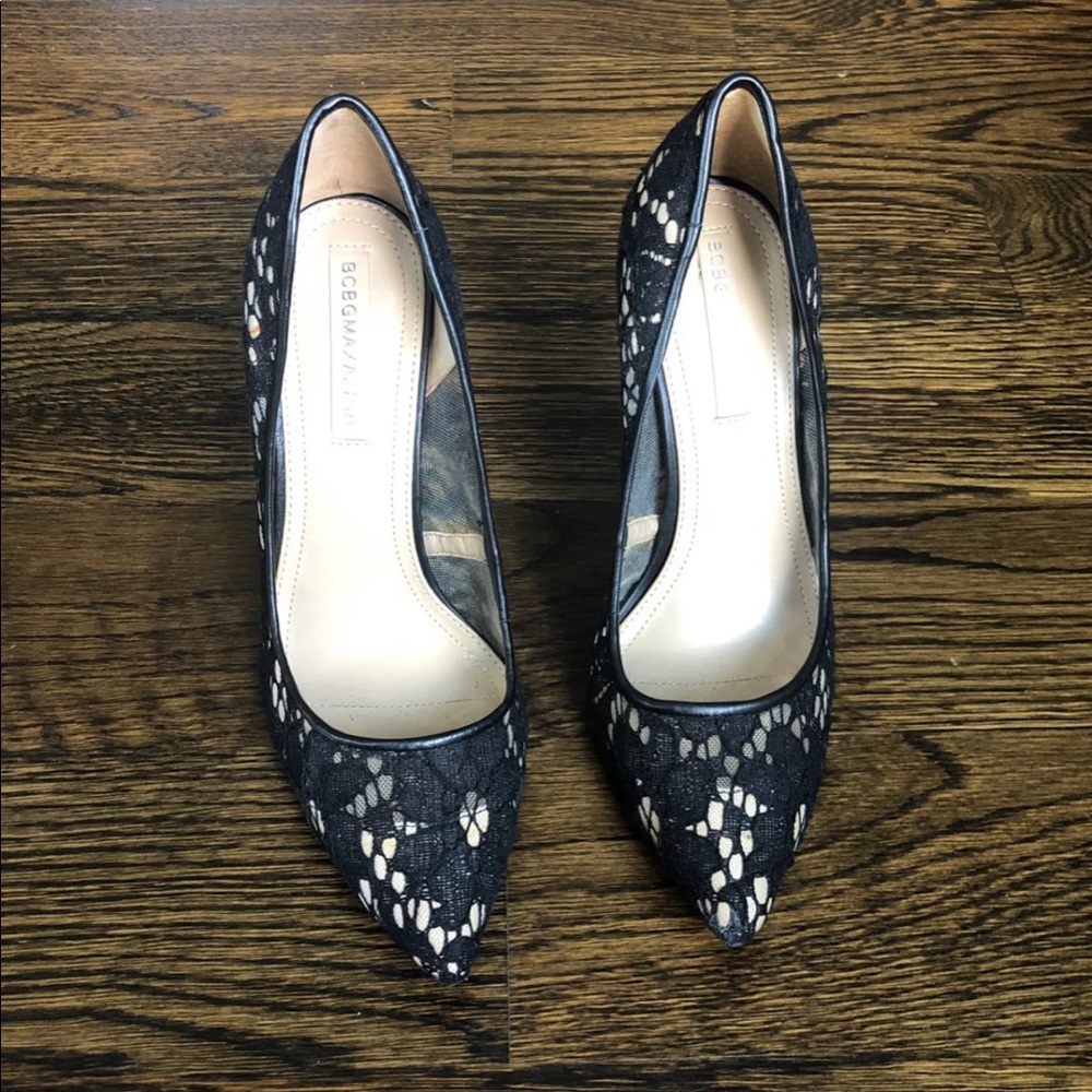 Bcbg cream/black lace opia pumps